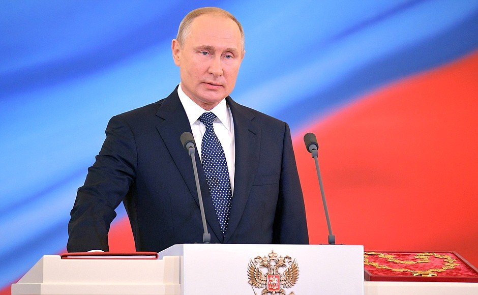 Путин обратился к россиянам в связи с угрозой коронавируса