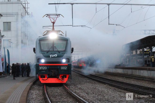 Двухэтажный, стильный, современный: как выглядит новый поезд &laquo;Буревестник&raquo; &mdash; фоторепортаж &laquo;В городе N&raquo; - фото 65