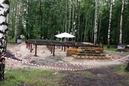 Фундамент новой сцены установили в парке им. А.С.Пушкина в Нижнем Новгороде