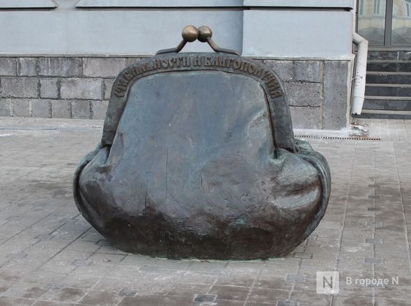 Галоши, ложка, объявление: памятники каким предметам установили в Нижнем Новгороде - фото 28