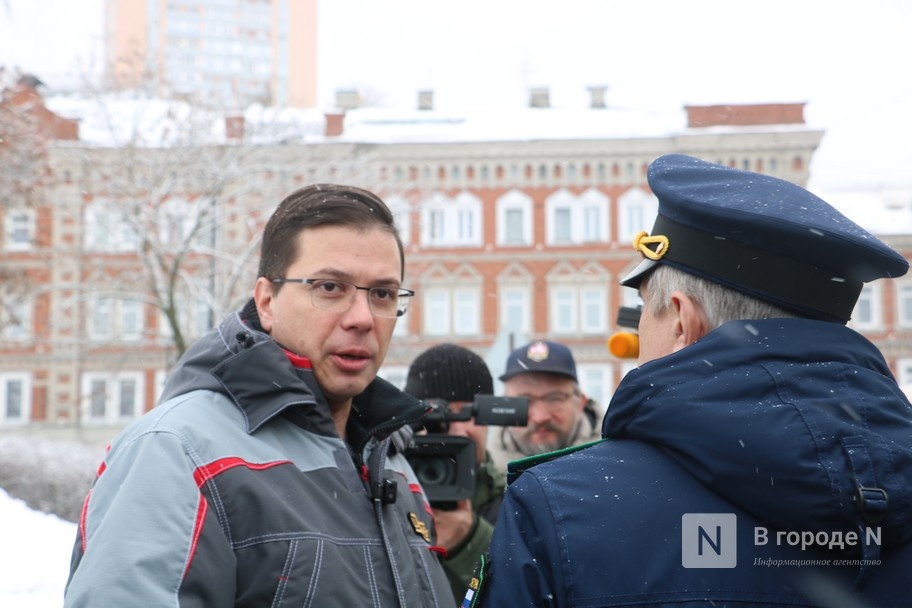 Рейд с мэром: смотрим, как чистят крыши от наледи в Нижнем Новгороде - фото 2