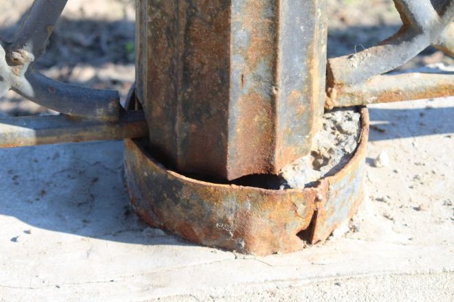 Опубликованы фото дефектов благоустройства в Нижнем Новгороде после зимы - фото 18