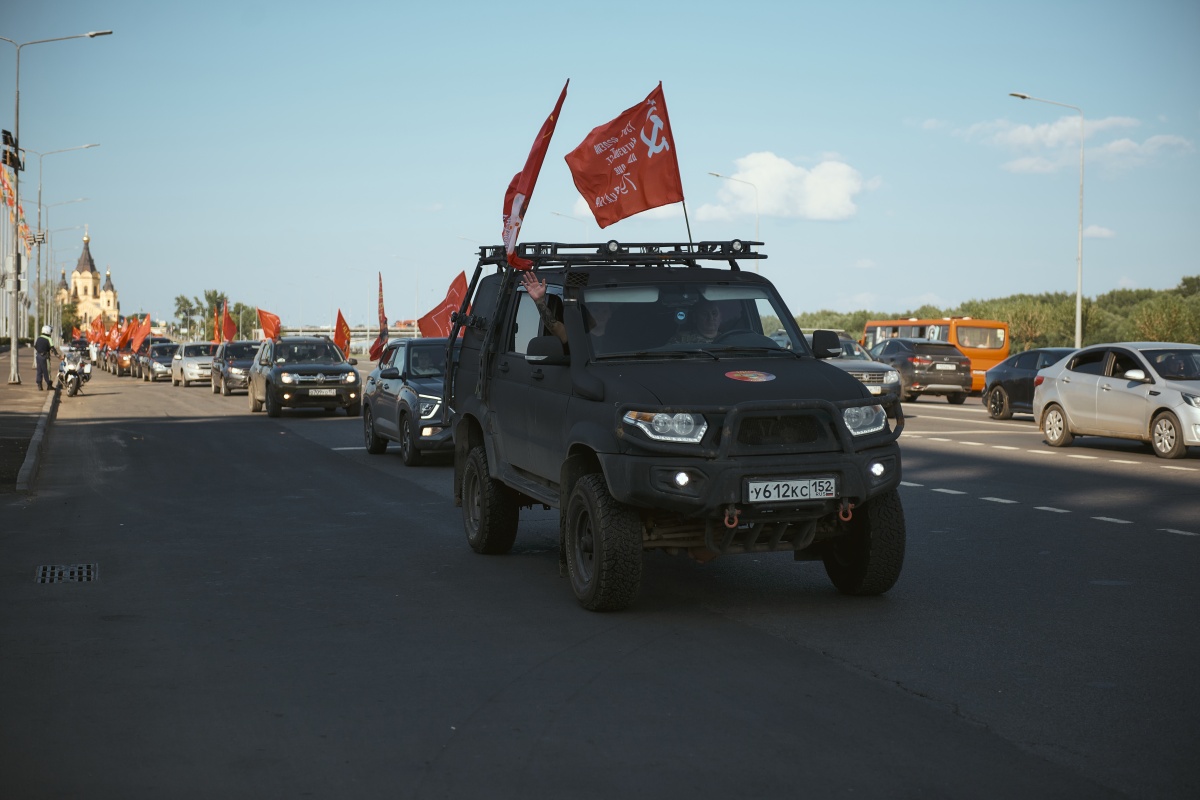 Автопробег КПРФ &laquo;Красные крылья Победы&raquo; прошел в Нижнем Новгороде - фото 1
