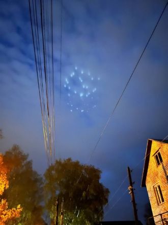 Яркое свечение в небе напугало нижегородцев ночью 11 октября - фото 4