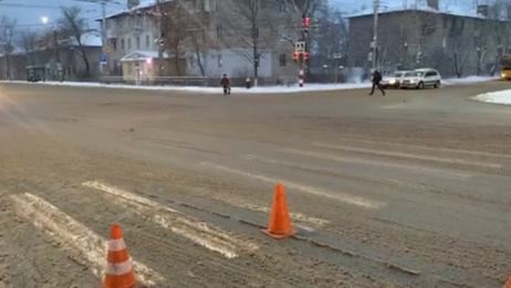 Иномарка сбила девочку на пешеходном переходе в Дзержинске  - фото 1