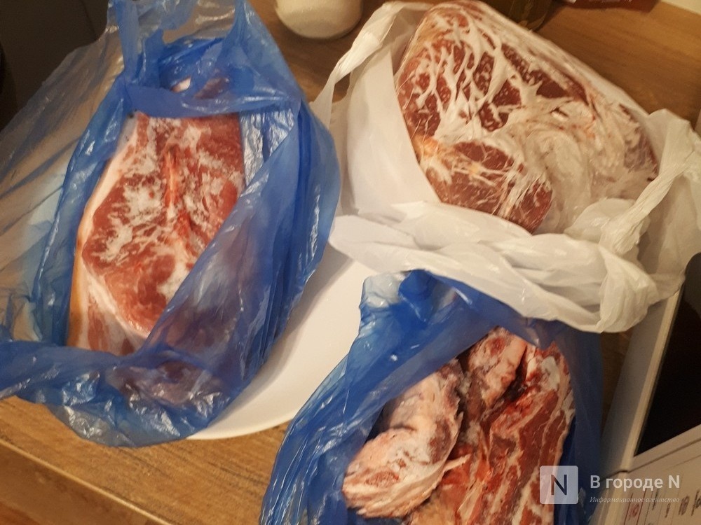 60 кг опасного мяса и рыбы пытались завезти в нижегородские вузы