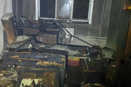 Многоквартирный дом загорелся на Бору: есть погибший