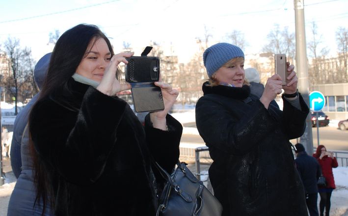 Оркестр нижегородской полиции сделал музыкальный подарок женщинам (ФОТО, ВИДЕО) - фото 15