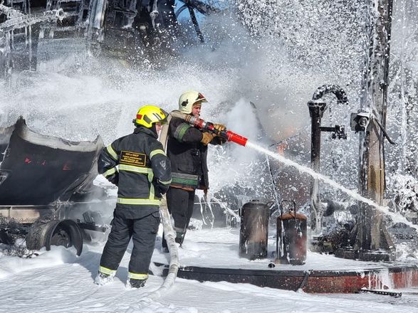 Пожар в Кстовской промзоне тушили более двух часов - фото 2