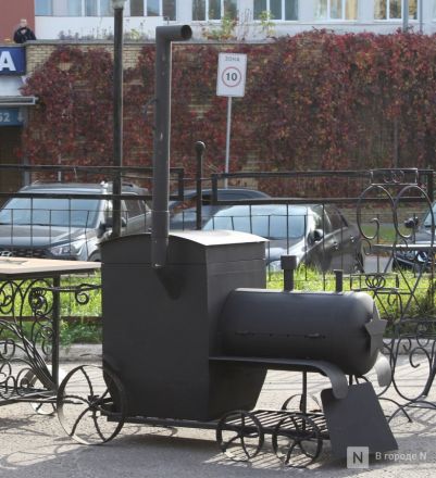 Танк-мангал и деревянные иконы: фоторепортаж с новой выставки от заключенных в Нижнем Новгороде - фото 98