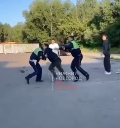 Уголовное дело завели на двух арзамасцев за драку с сотрудниками ДПС - фото 1