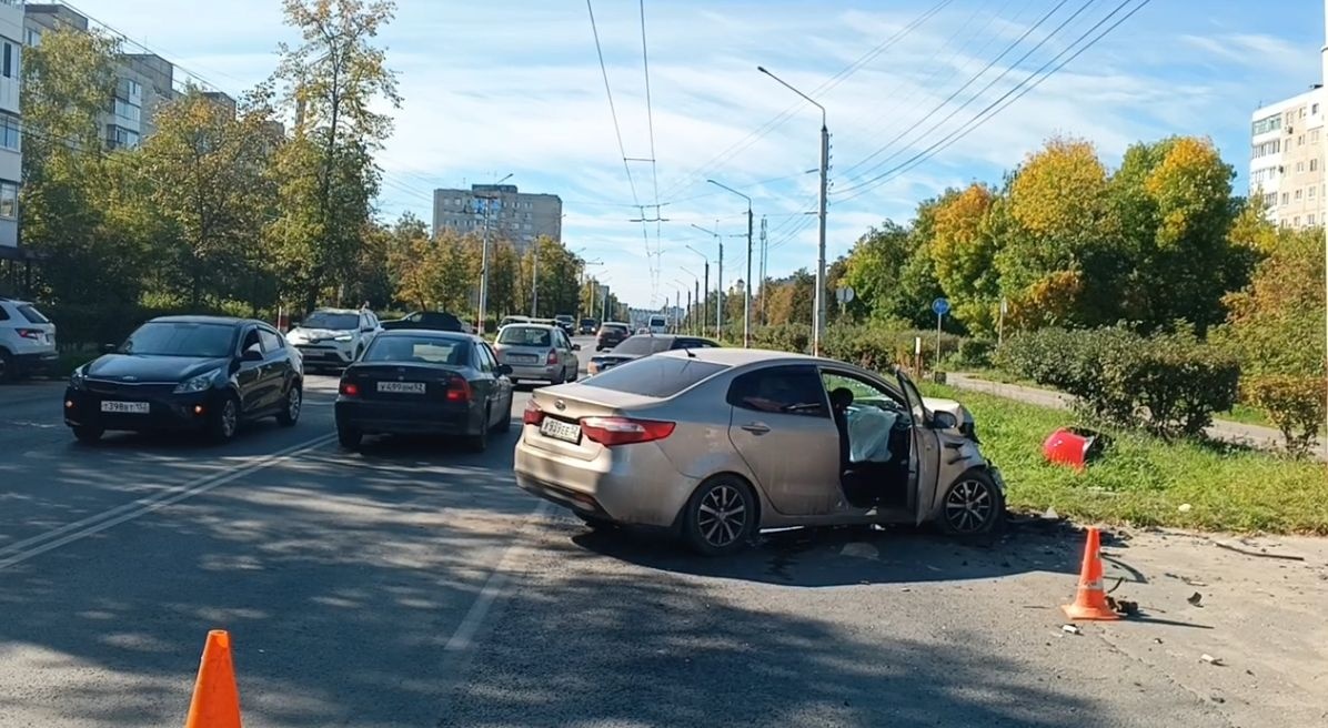 Ребенок и трое взрослых пострадали в массовом ДТП в Дзержинске - фото 1