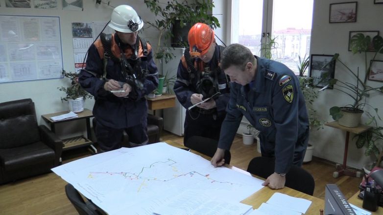 Нижегородские горноспасатели потушили импровизированный пожар в шахте - фото 9