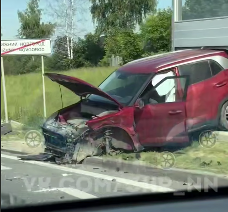Огромная пробка образовалась из-за ДТП на Ольгинской развязке - фото 1