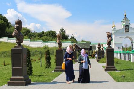 Аллея Романовых открылась в Нижнем Новгороде (ФОТО)