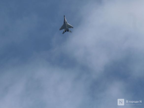 Опубликованы фото воздушного парада в Нижнем Новгороде - фото 12