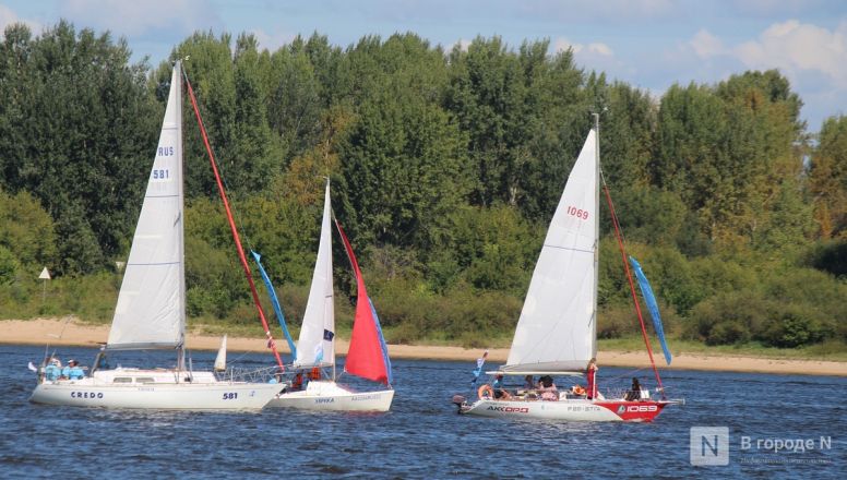 75 яхт и более 500 сапов вышли на Волгу в Нижнем Новгороде в День города - фото 22