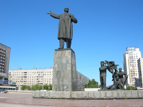 Коммунисты выступили против дизайнерского благоустройства площади Ленина в Нижнем Новгороде - фото 1