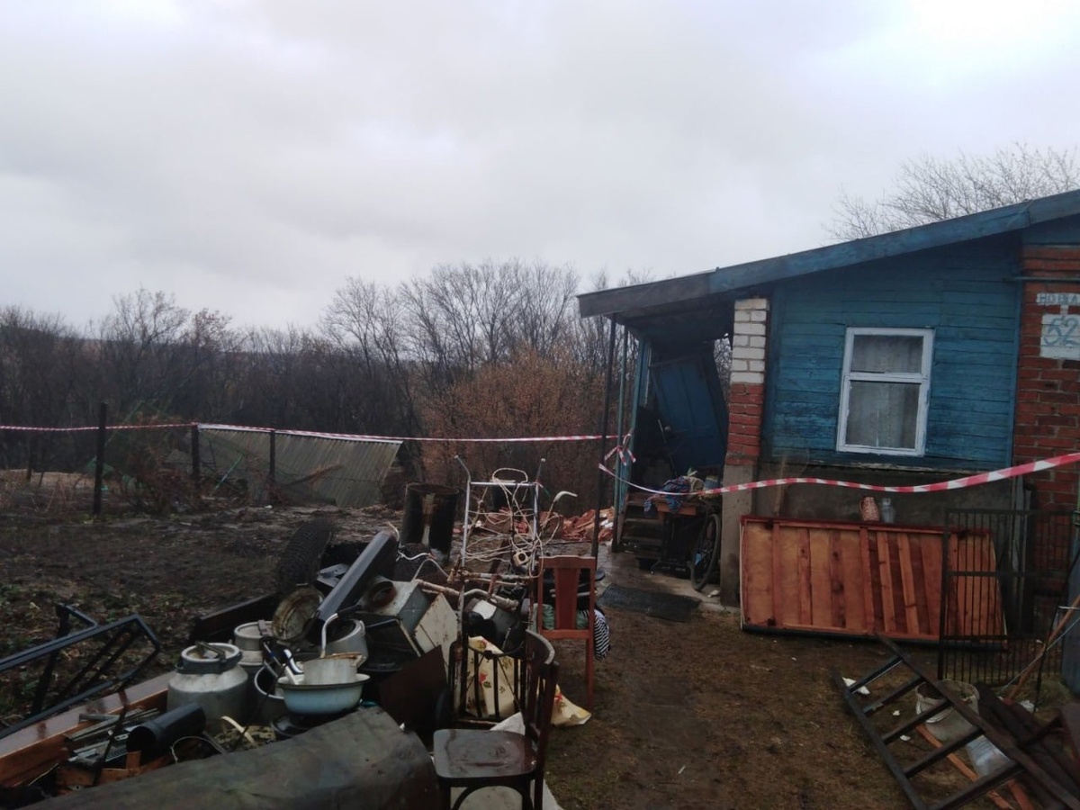 Жильцы разрушенного дома в Кстовском районе переехали к соседям - фото 1