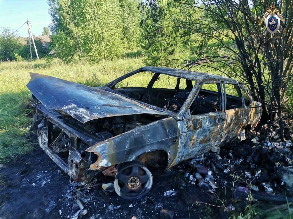 Тело мужчины обнаружено в сгоревшем автомобиле в Навашинском районе - фото 1
