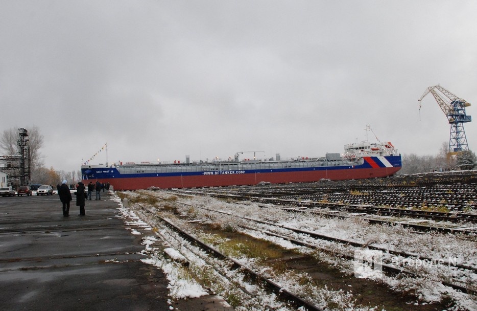 Работа в нижнем новгороде сормово свежие. Красное Сормово Чувашия. Танкер красное Сормово. Авария на заводе красное Сормово. Катастрофа на заводе красное Сормово Нижний Новгород.