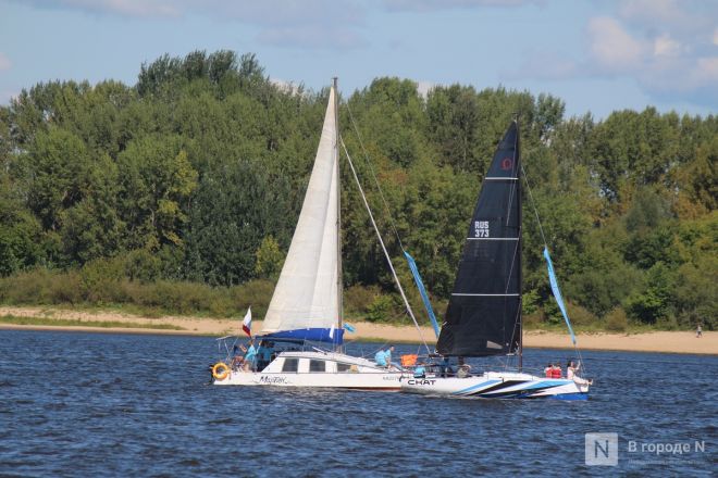 75 яхт и более 500 сапов вышли на Волгу в Нижнем Новгороде в День города - фото 51
