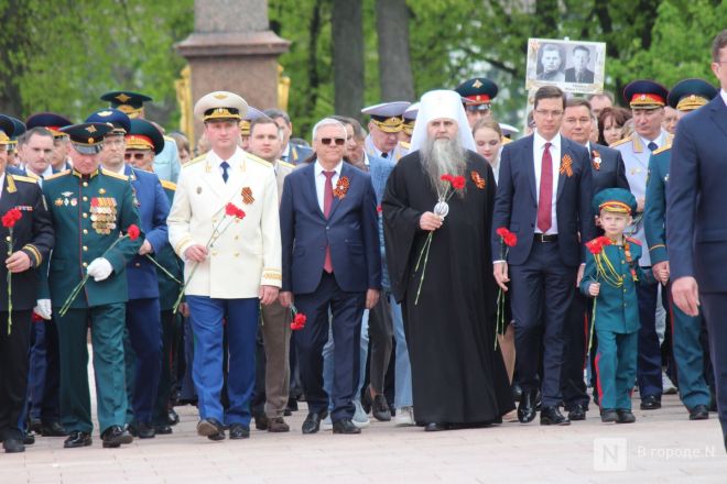 Фоторепортаж: парад в честь 80-й годовщины Победы прошел в Нижнем Новгороде - фото 233