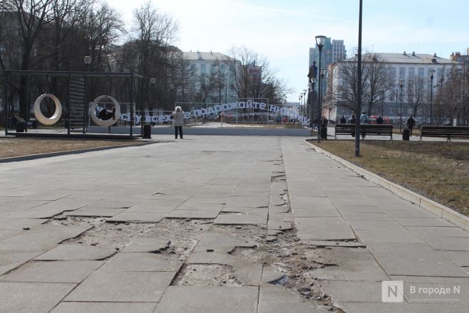 Брусчатка снова разрушается в центре Нижнего Новгорода - фото 3
