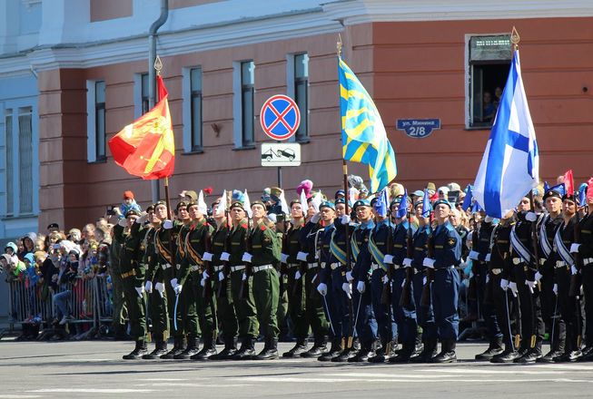 Парад в честь 73-й годовщины Победы прошел в Нижнем Новгороде (ФОТО) - фото 51