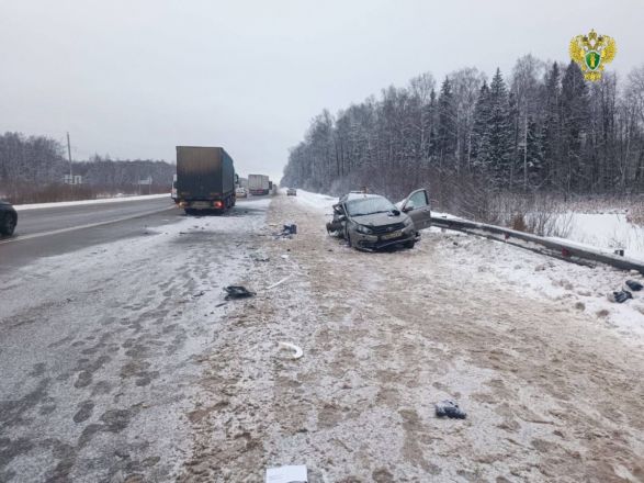 Опубликованы фото ДТП в Володарском округе, где погибли четыре человека - фото 2