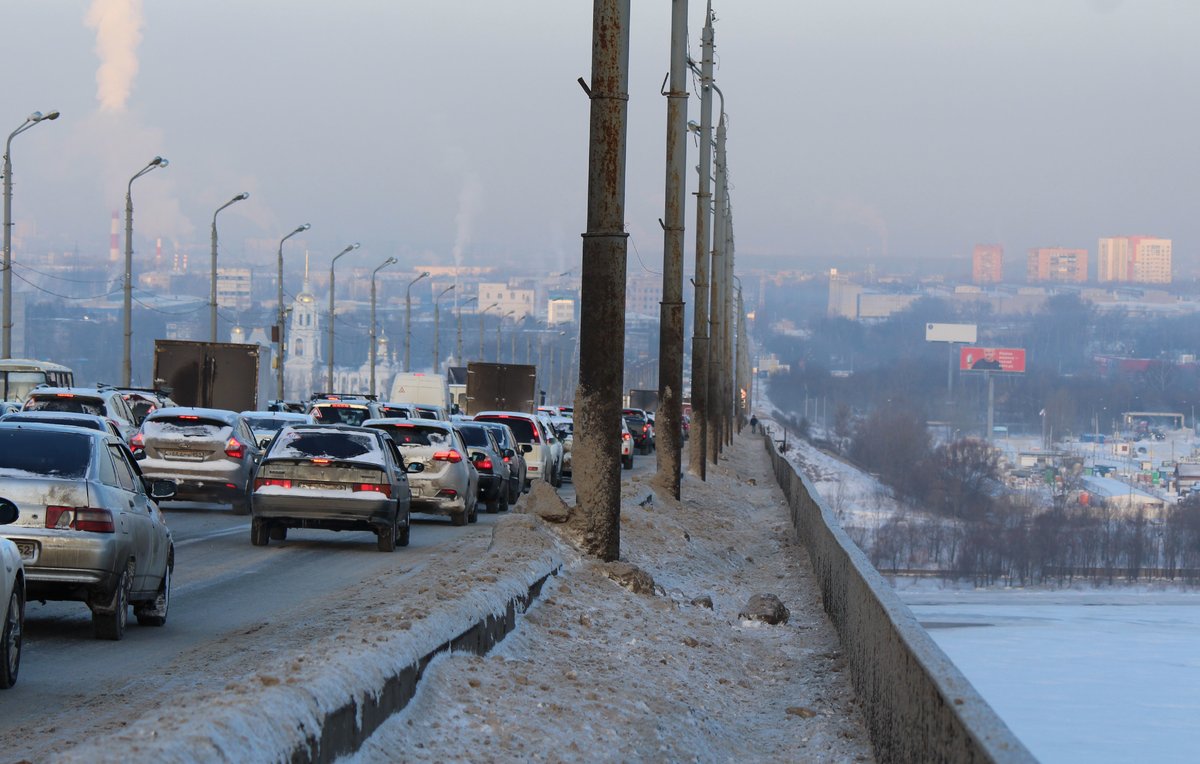 Мокрый снег и гололедица: в Нижнем Новгороде обледенеют дороги - фото 1