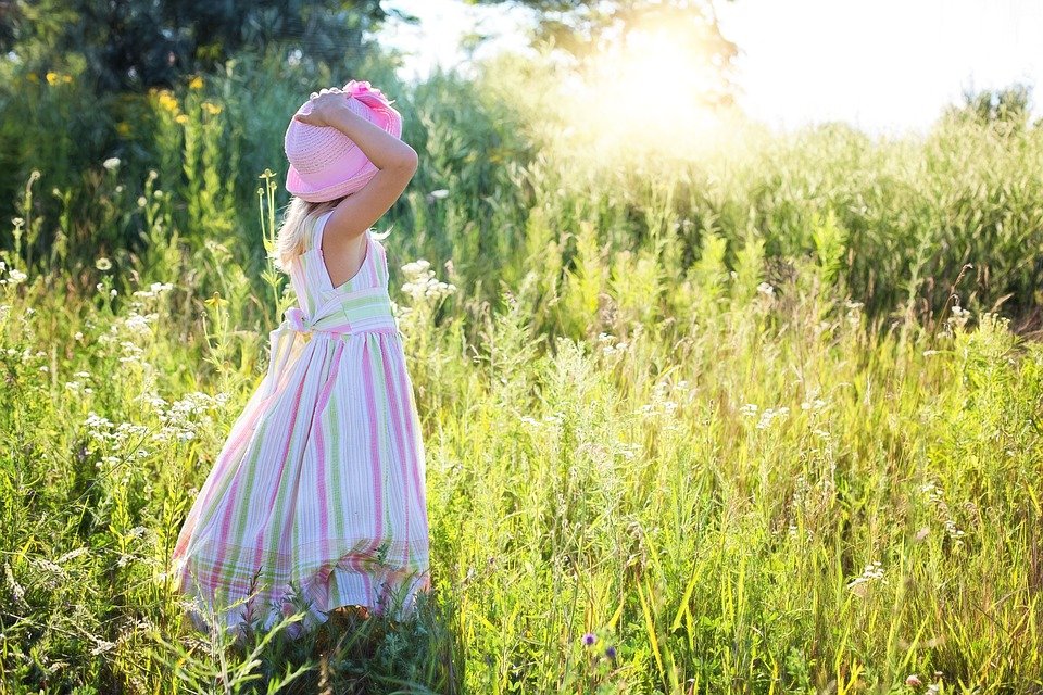 5 опасностей для здоровья ребенка, которые подстерегают летом - фото 1