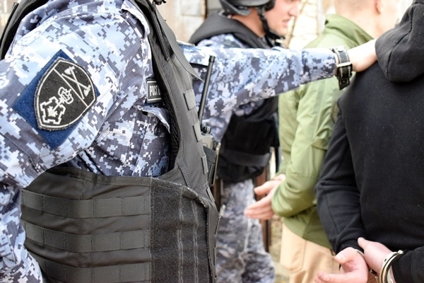 Буйные посетители устроили драку в загородном клубе в Кстовском районе - фото 1