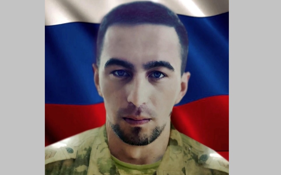 Погибшего в СВО сержанта Андрея Суханова похоронили на Бору - фото 1