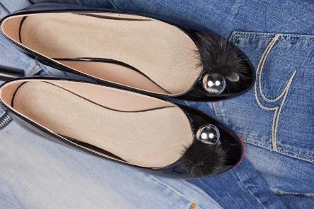 5 фасонов летней обуви, которые вредят здоровью