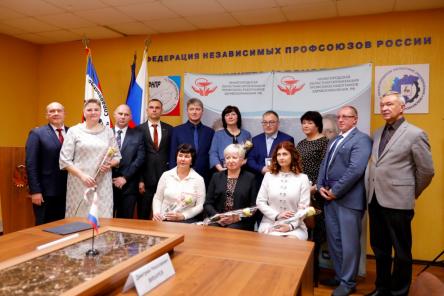 Девятерых нижегородских врачей наградили за работу на новых территориях РФ