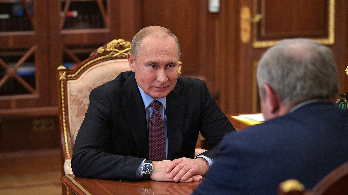 Названы основные претенденты на кресло президента после Путина - фото 1